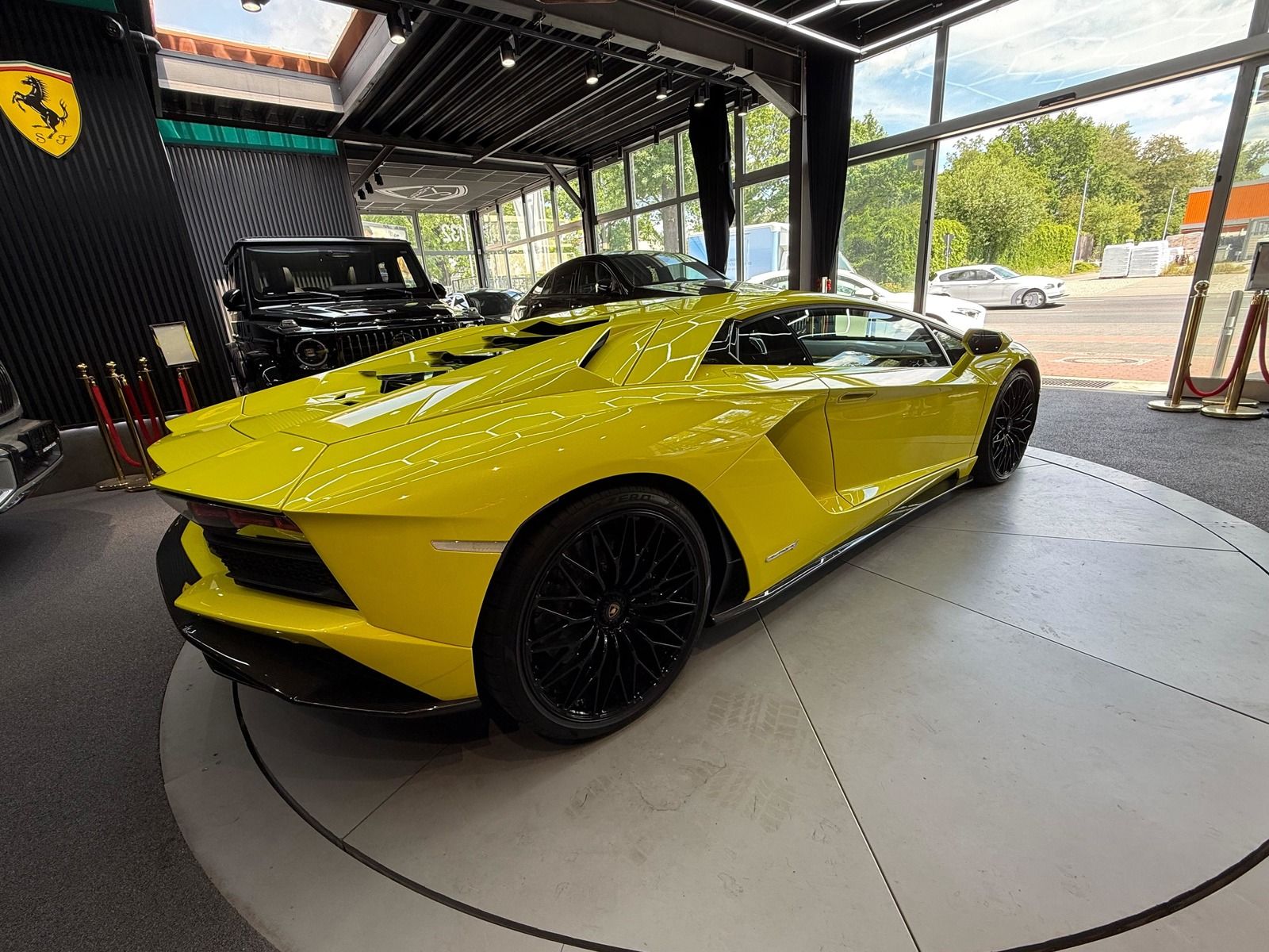 Lamborghini Aventador S foto 7