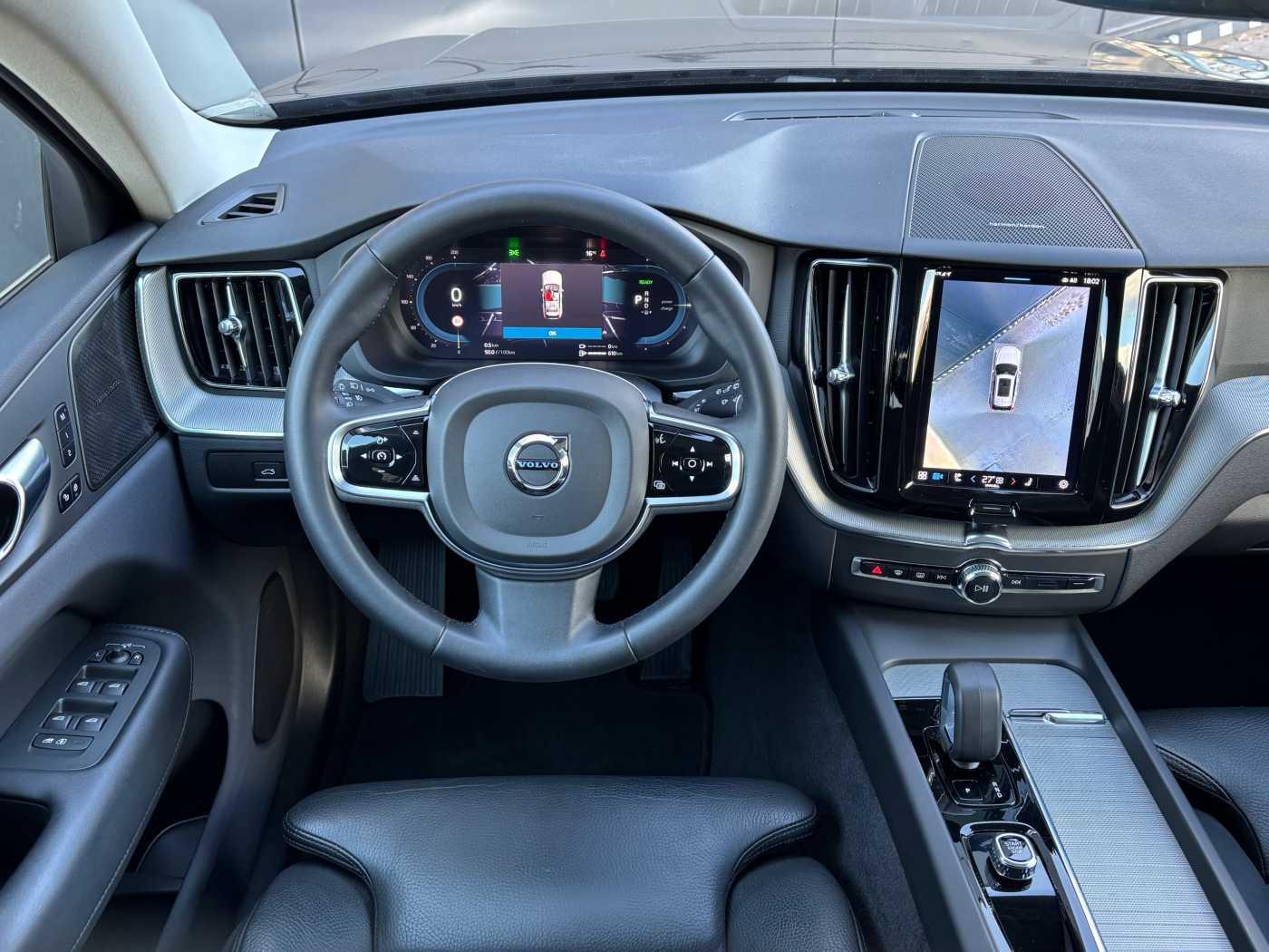 Volvo XC60 T6 Twin Engine Inscription, AHK, Pano uvm.