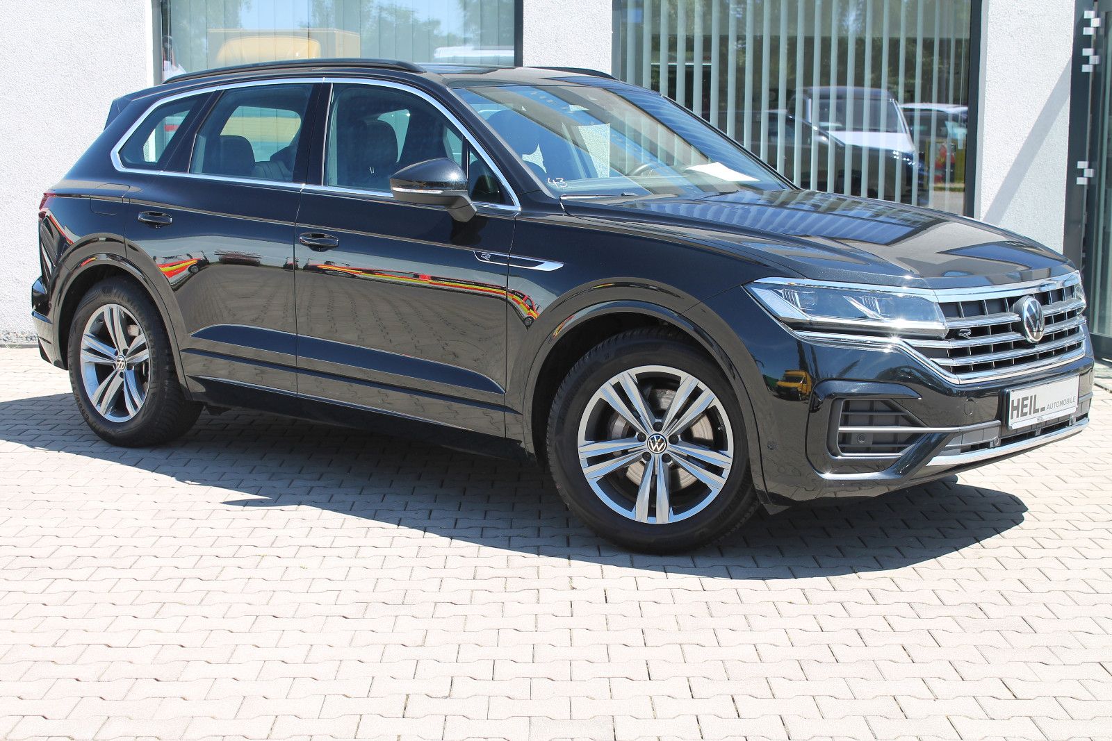 VW Touareg R-Line 4Motion*AHK*LUFT*ACC*PANO*LED*