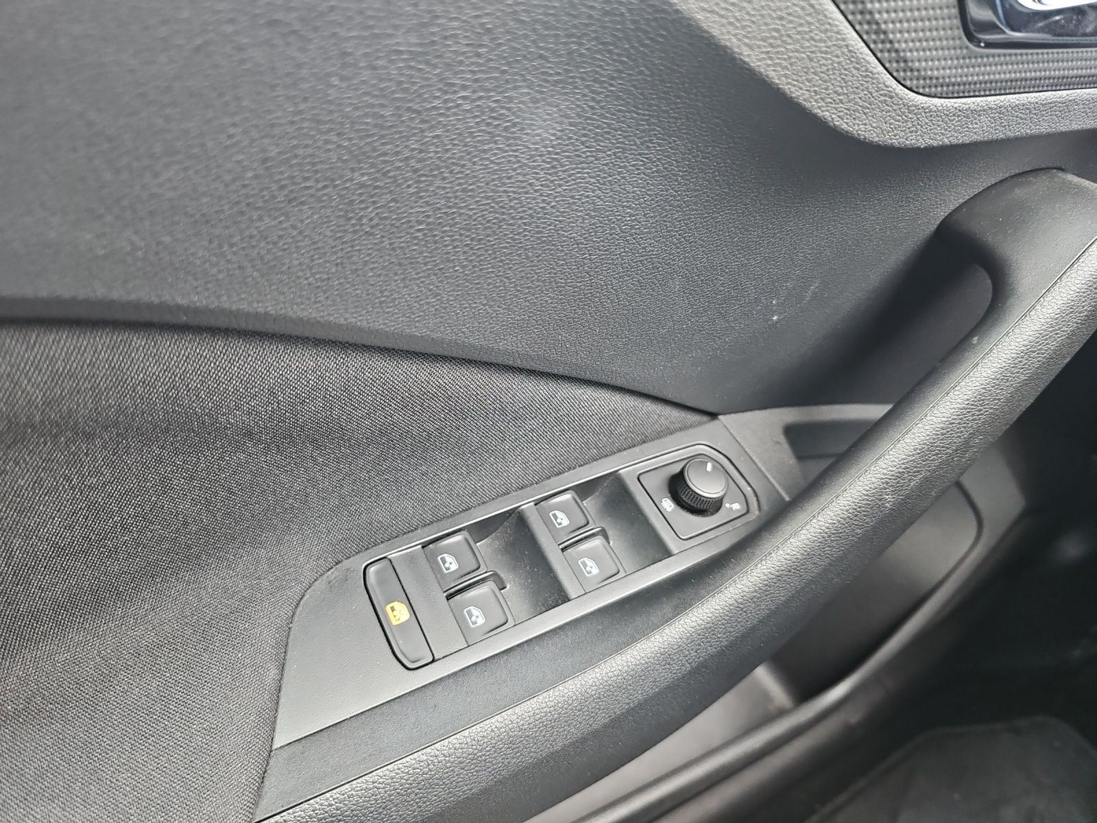 Fahrzeugabbildung SKODA Scala Tour 1.0 TSI ACC KAMERA LED