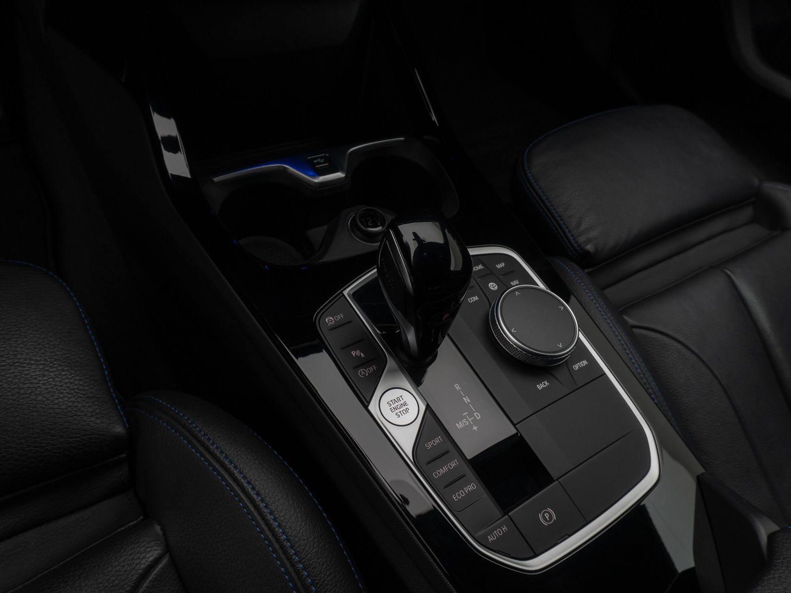 Fahrzeugabbildung BMW 220d Gran Coupé M Sport DAB Lenkradhzng H/K 18"