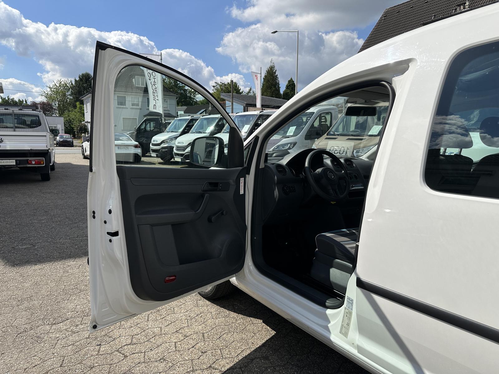 Volkswagen Caddy Maxi RAMPE / ROLLSTUHL / 1 HAND / 