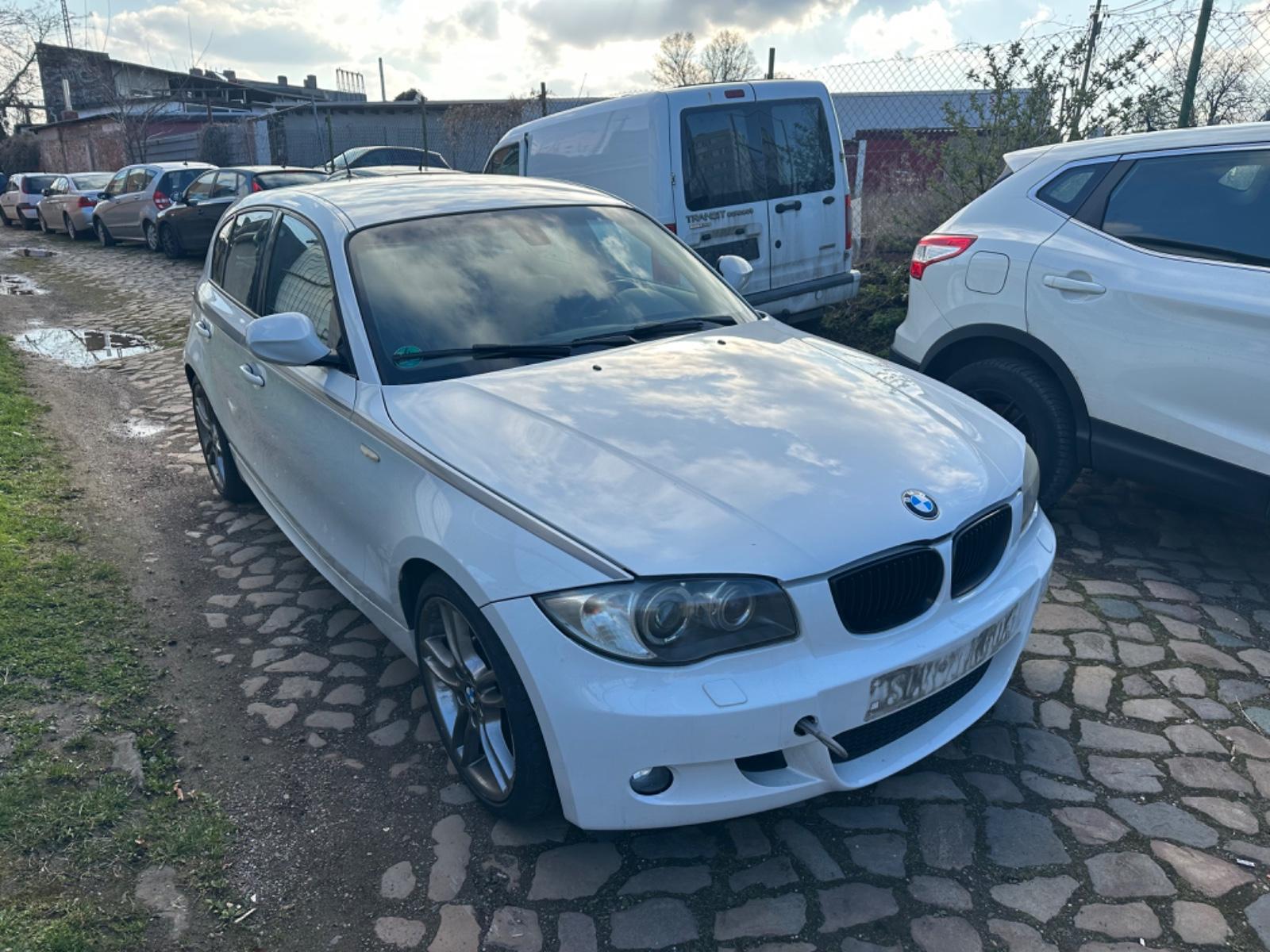 BMW 116i Edition Lifestyle 1HAND/M PAKET/XENON/LEDER