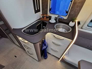 Fahrzeugabbildung Bürstner Lyseo TD 727 G Harmony Line