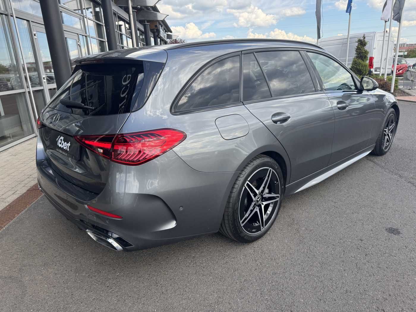 Fahrzeugabbildung Mercedes-Benz C 200 T AMG Pano+AHK+RFK+Memory+Night+ TotW