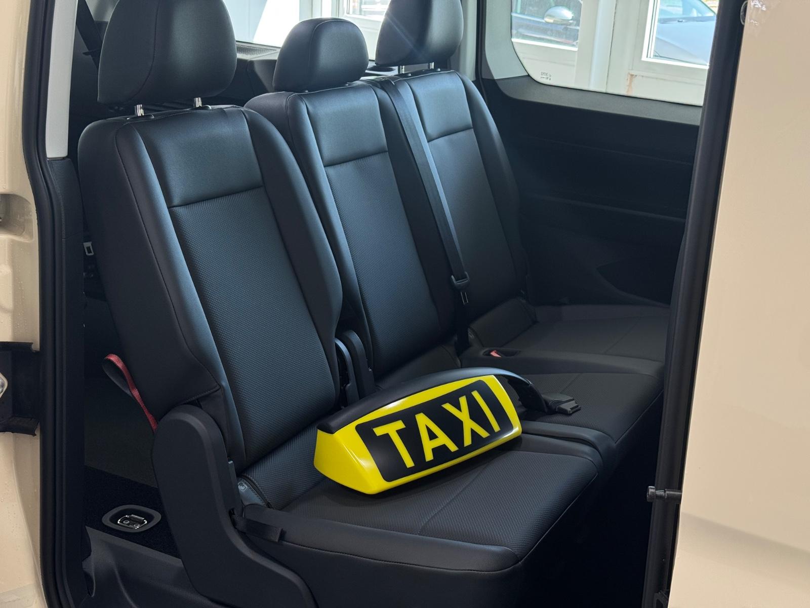 Volkswagen Caddy Maxi DSG Rollstuhlgerecht-Rampe TAXI NEU