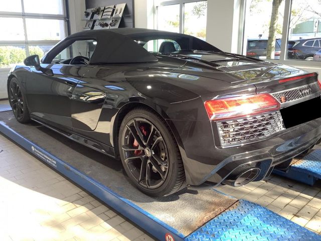 R8 Spyder V10 PERFORMANCE 5.2 FSI RWD LED+RAUTE+