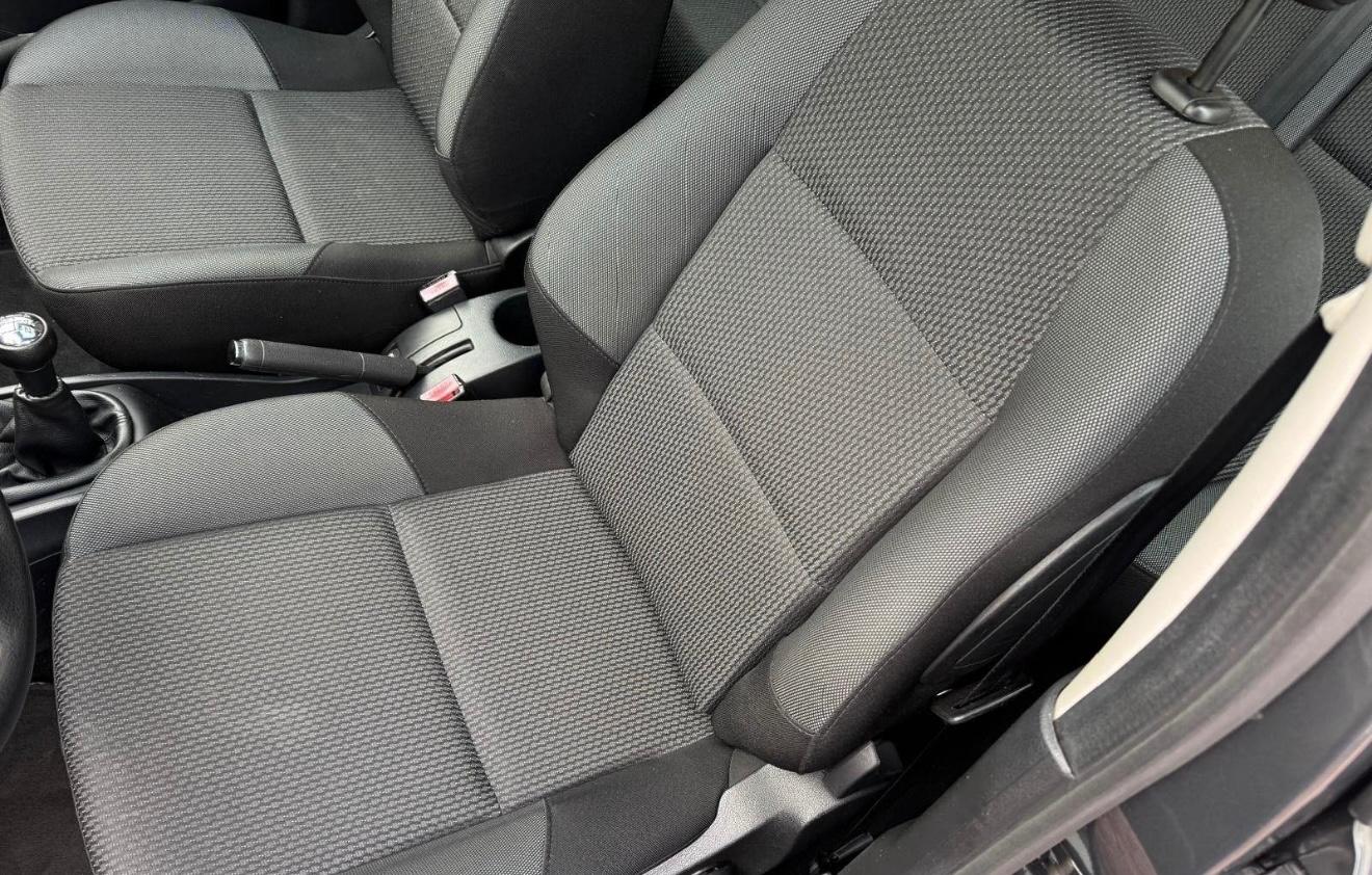 Peugeot 207 2011 — photo 9