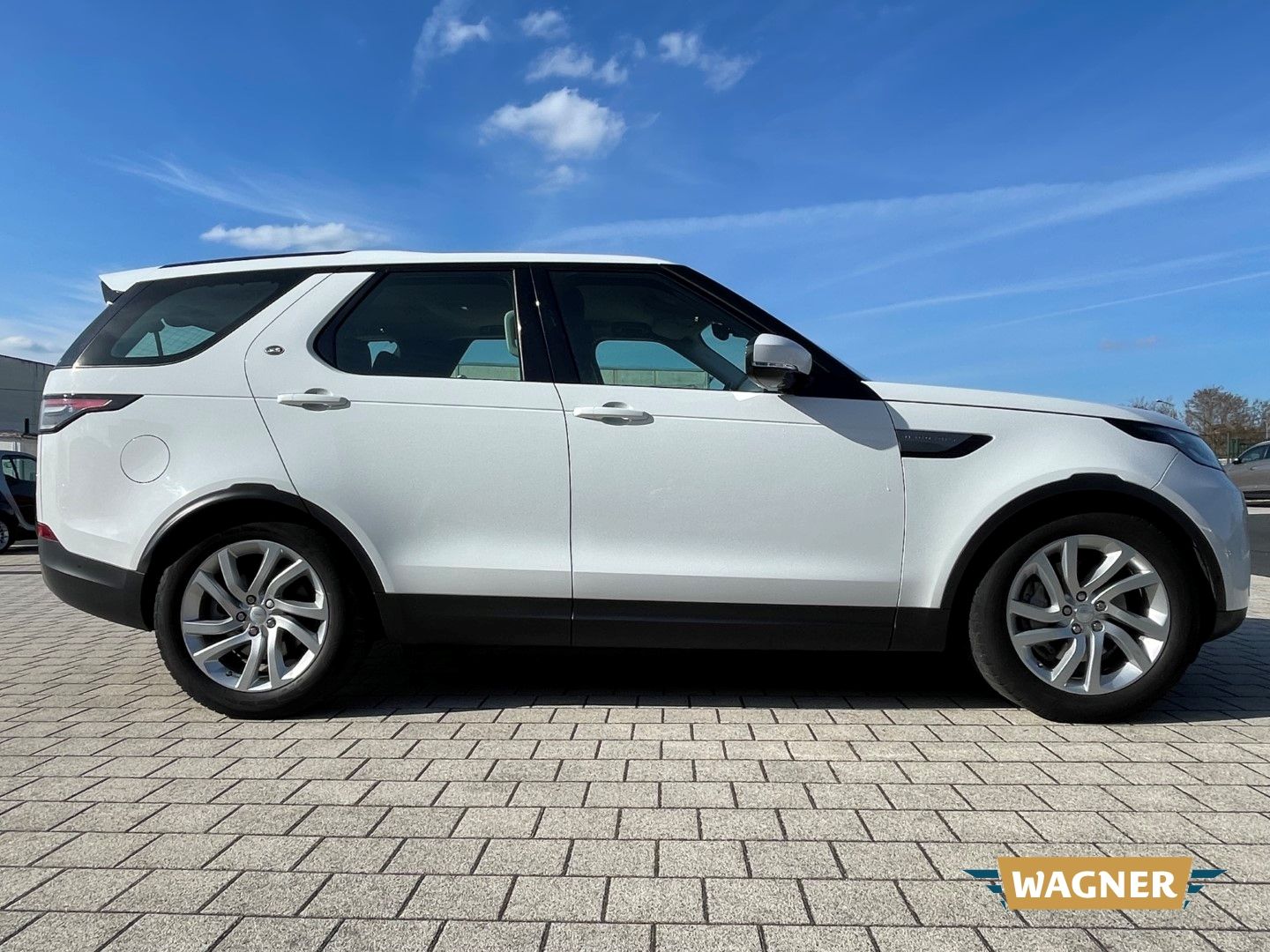 Fahrzeugabbildung Land Rover Discovery 5 SE SDV6 7-Sitzer Keyless