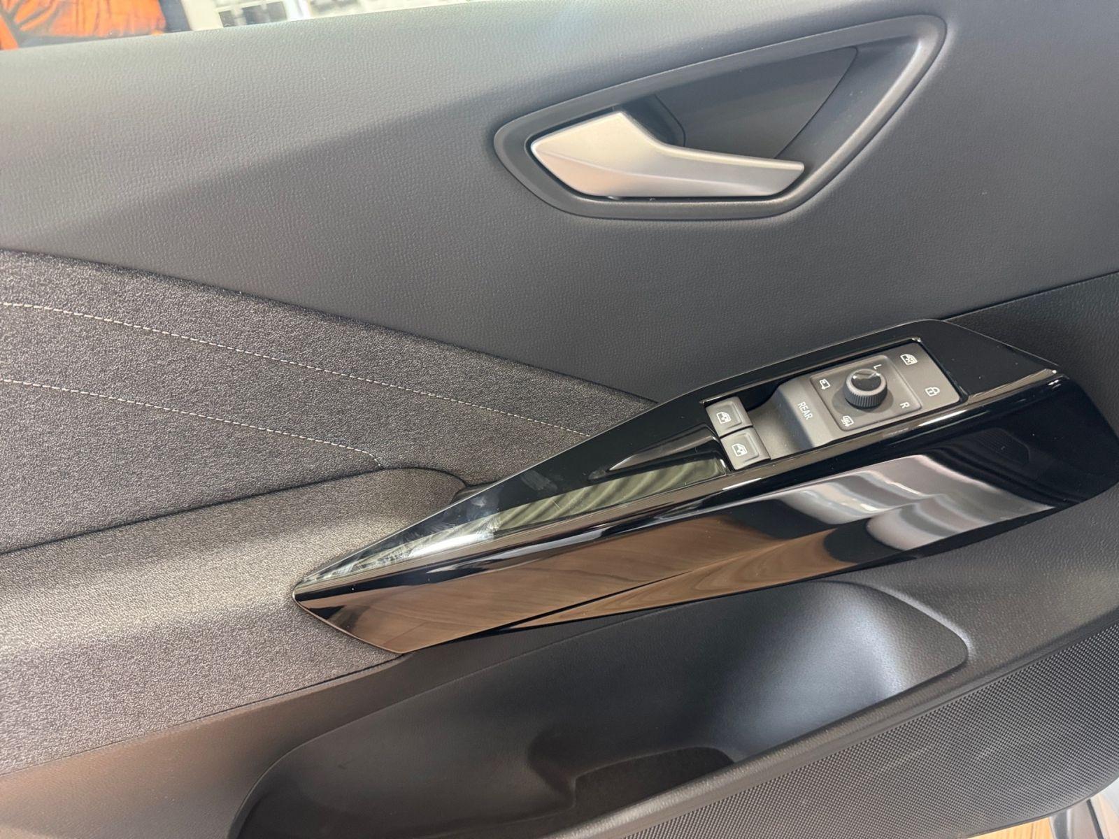 Volkswagen ID.3 Pure Navi ACC DAB+ LED FrontAssist, миниатюра 7