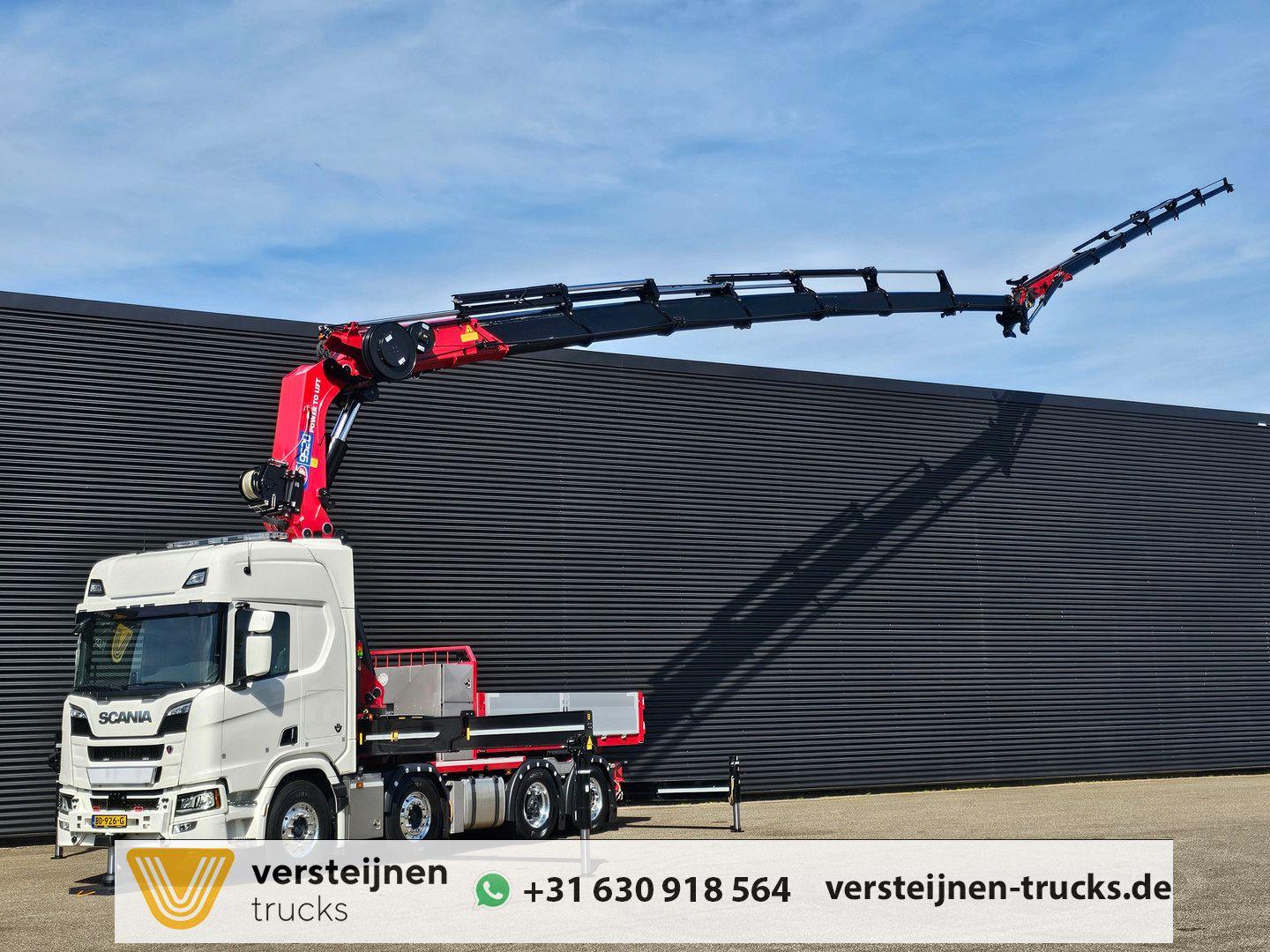 Scania R590 V8 8x2 / HMF 9520 - JIB - WINCH / TRACTOR