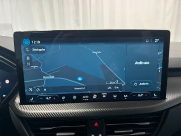 Fahrzeugverkauf 20 Ford Kuga ST-Line 1.5 AT AHK Navi Pano Kamera