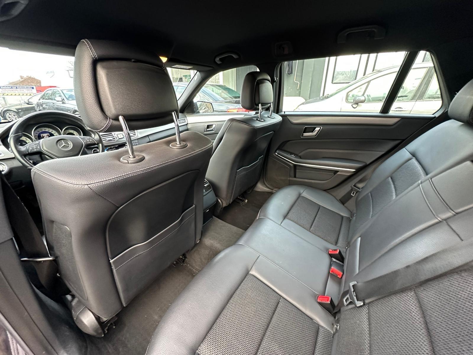 Mercedes-Benz E 220 CDI BlueEFFICNCY AVANTGARDE MANUELL 2.Hand