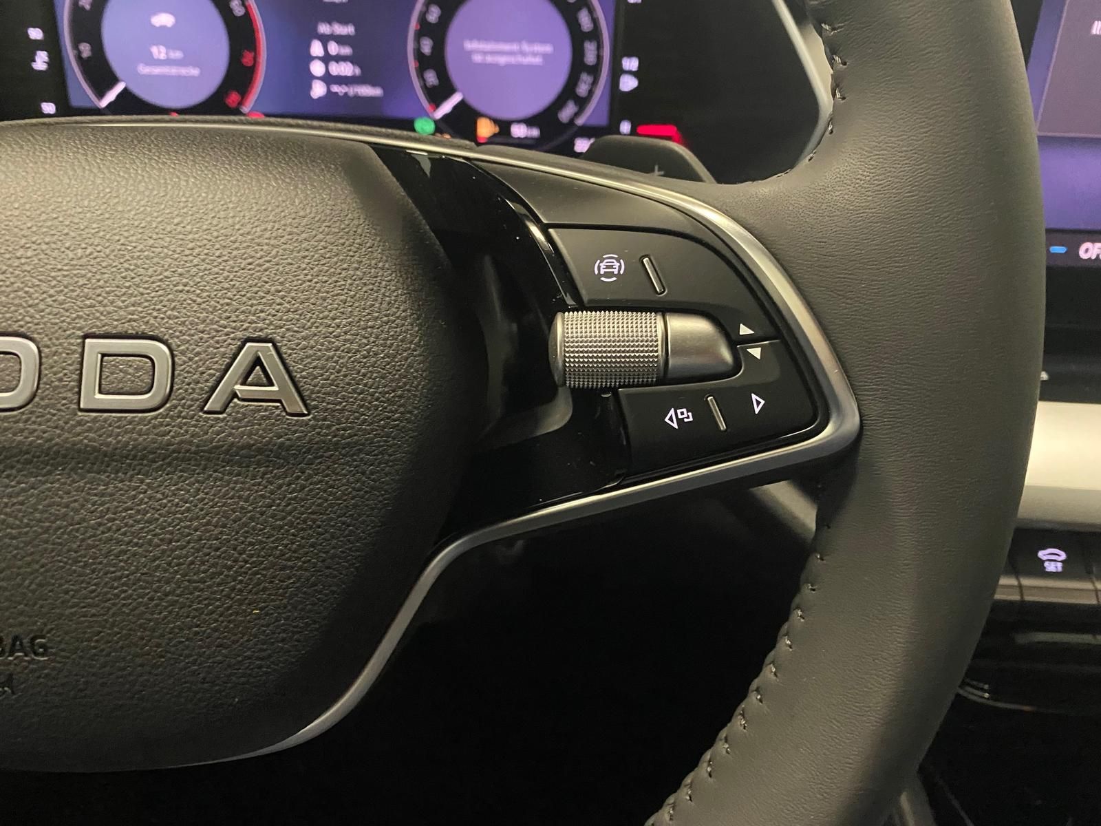 Fahrzeugabbildung SKODA Octavia 1.5 TSI mHEV Selection+ACC+RFK+5J. GARAN