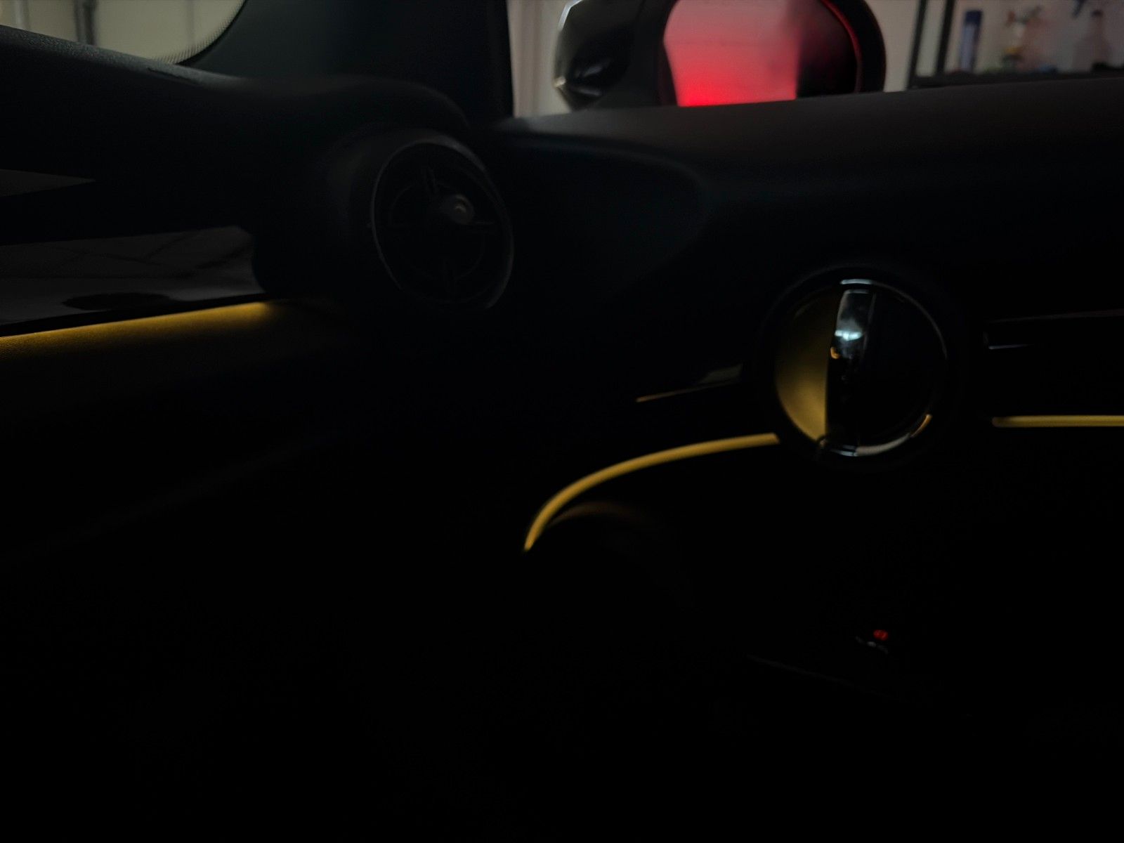 Fahrzeugabbildung MINI Cooper S Classic Trim Leder PANO LHZ SHZ BT PDC