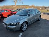 Volvo S40 2.4 (Automatik) - Volvo S40: 2.4