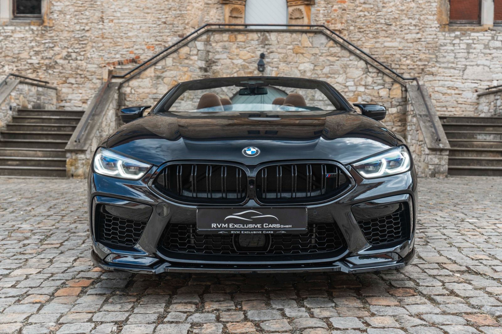 Fahrzeugabbildung BMW M8 Cabrio Competition LASERLICHT HUD H&K 360° M