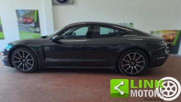 2020 Porsche TAYCAN 照片 8