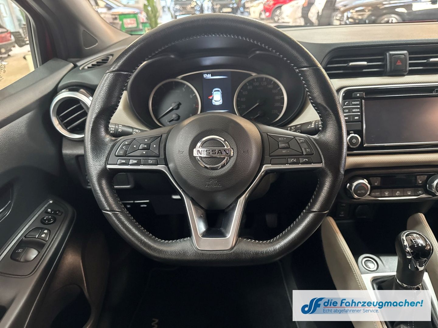 Fahrzeugabbildung Nissan Micra N-Connecta Navi DAB Ambientebeleuchtung SH