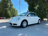 Volkswagen New Beetle 1.6 - weiße Volkswagen New Beetle