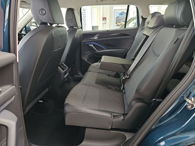 Fahrzeugabbildung Volkswagen Tayron 1.5 eTSI DSG Life HD-MATRIX 7-SITZE 360°