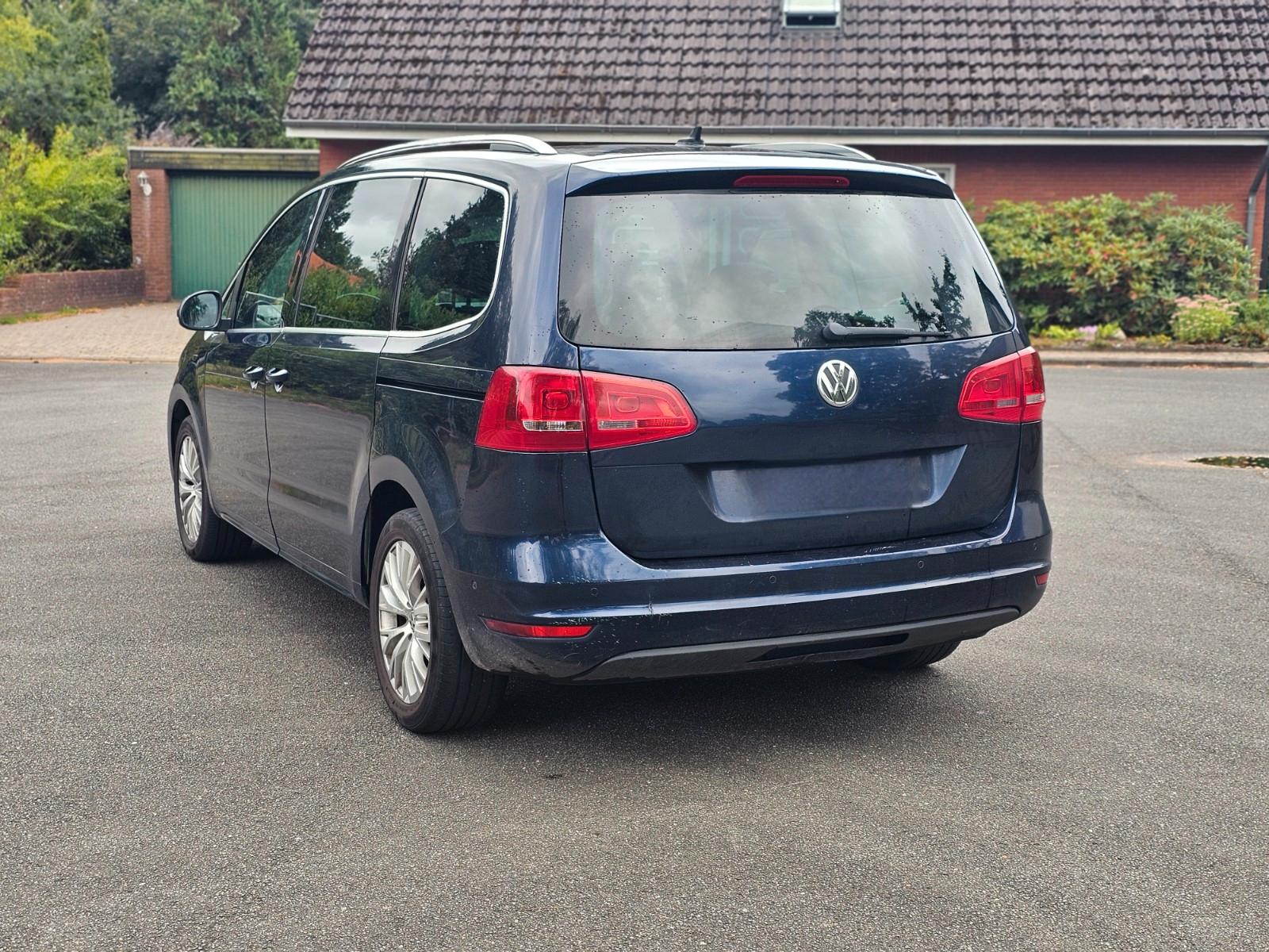 Volkswagen Sharan 2010 — interior