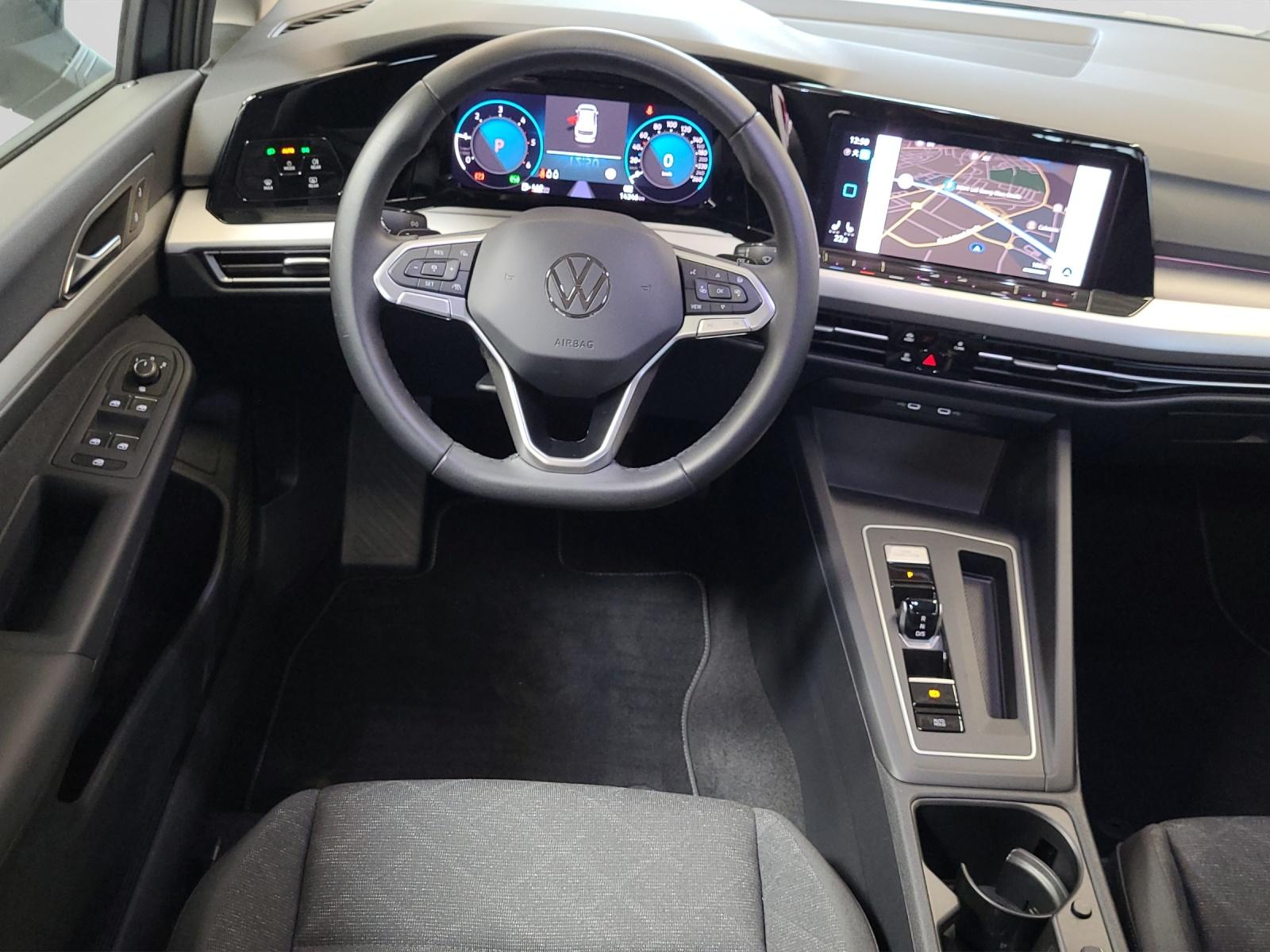 Volkswagen Golf 8 Variant TDI DSG Life LED ACC Navi Kamera