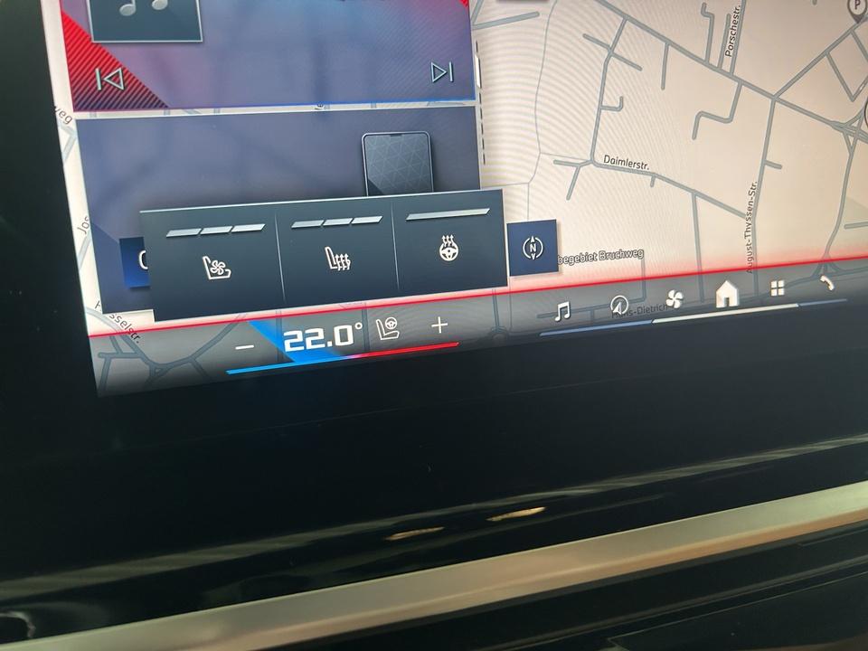 BMW X5 M60i 22" SkyLounge Sitzbelüftung Massage