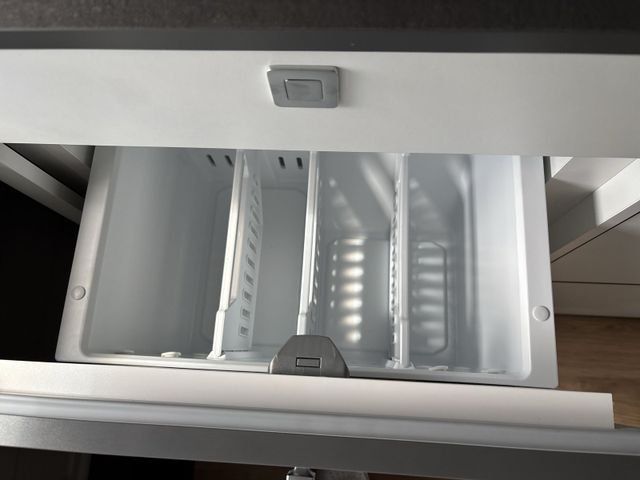 Fahrzeugabbildung Ford Tourneo Custom 2.0 320 L2 Nugget Titanium