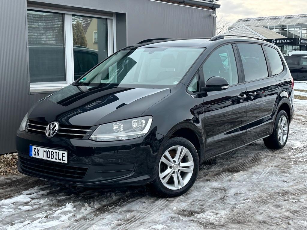 Volkswagen Sharan Trendline 1HAND*NAVI*AHK*7SITZ*PDC