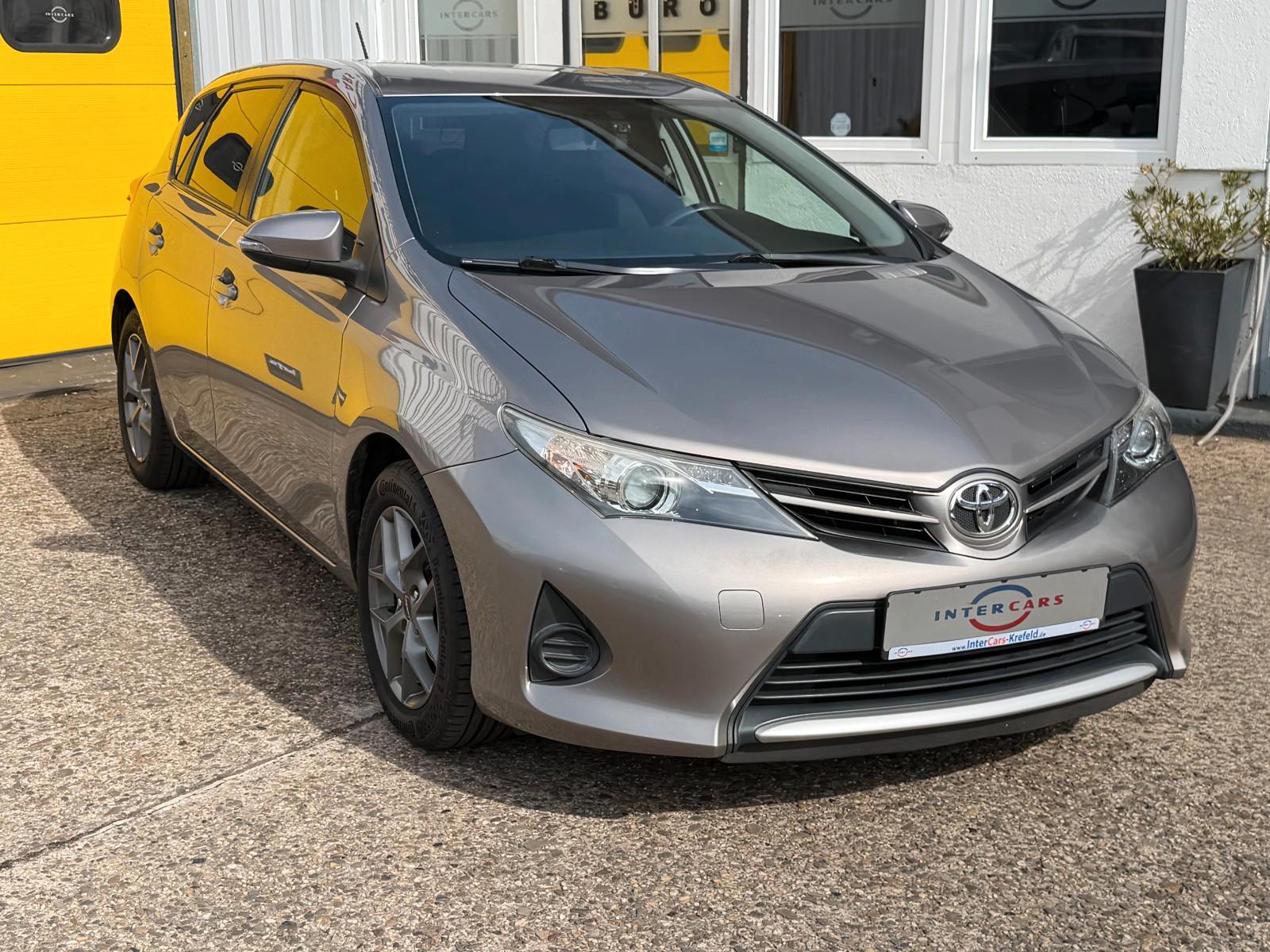 Toyota Auris Cool aus 2.Hand