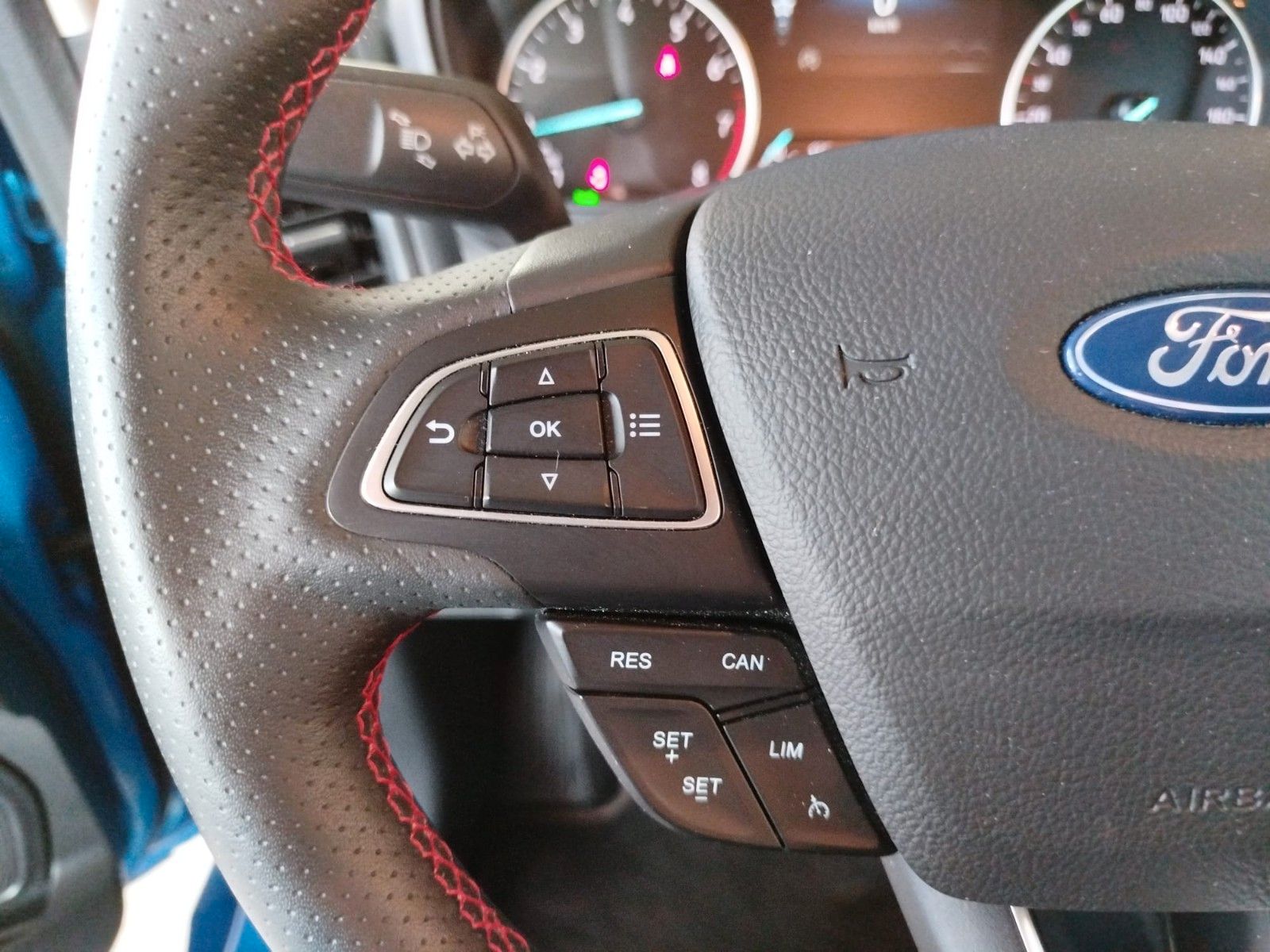 Fahrzeugabbildung Ford EcoSport ST-Line WINTER-P/KAMERA/B&O/NAVI/DAB
