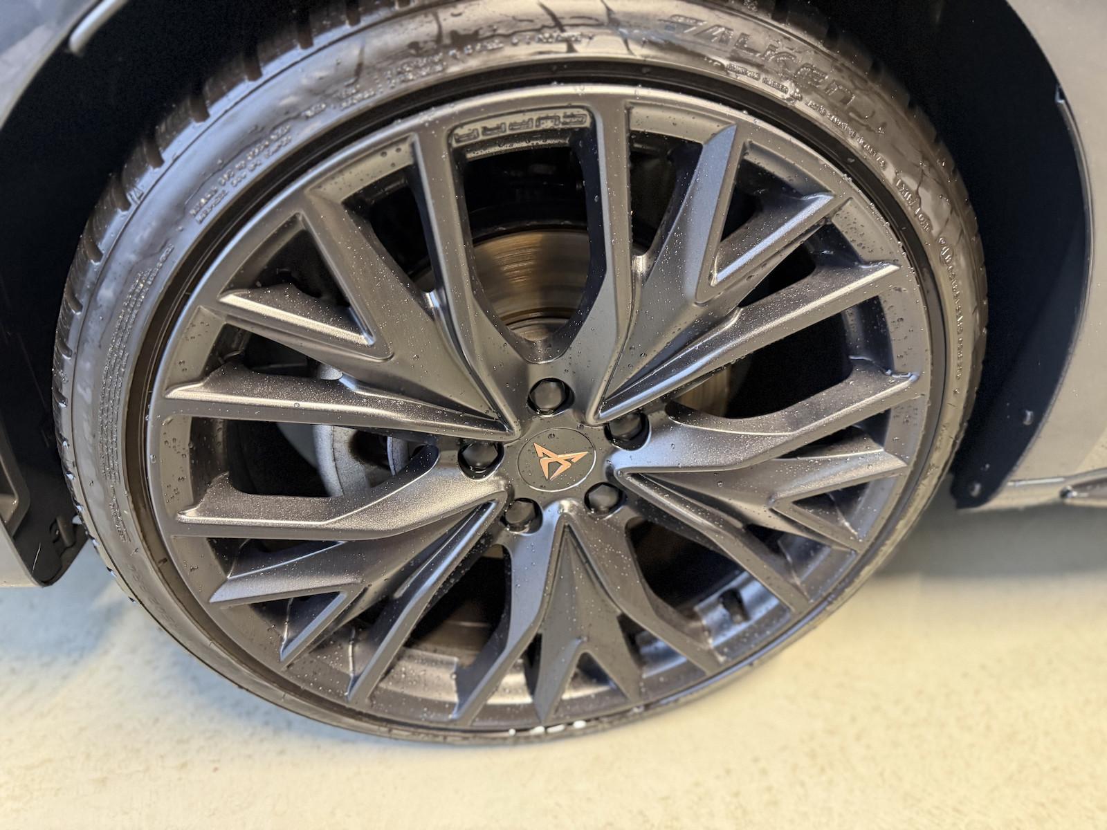 Cupra Leon ST 2.0TSI DSG 4Dr. Black Edition Sennheiser, миниатюра 3