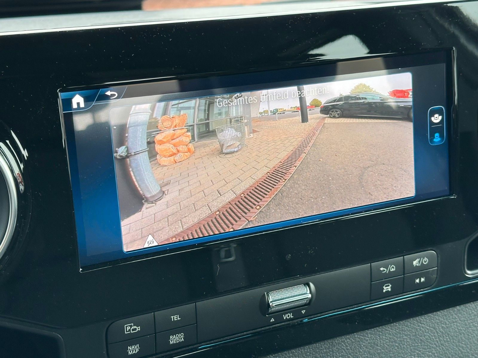 Fahrzeugabbildung Mercedes-Benz Sprinter 317 CDI 3665 9G DoKa AHK Klima