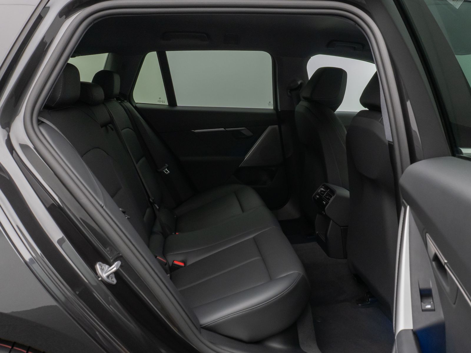 Fahrzeugabbildung BMW 520d Kamera DAB DrivingAssist Sport LED 18Zoll