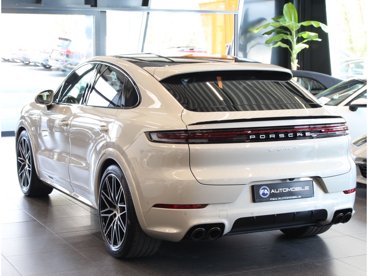 Fahrzeugabbildung Porsche Cayenne S Sport Chrono 1.Hand+Unfallfrei+Standhz