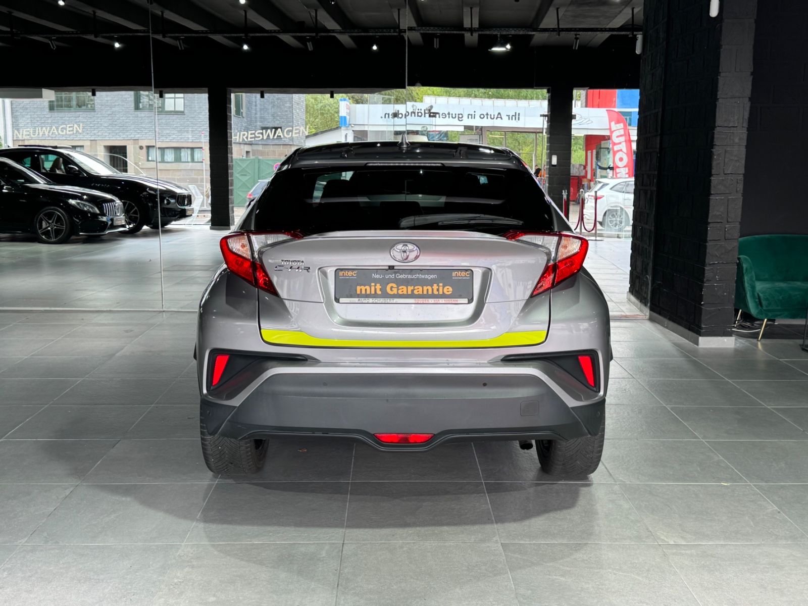 Fahrzeugabbildung Toyota C-HR Lounge 1.2 Turbo/KAMERA/NAVI/KLIMA/