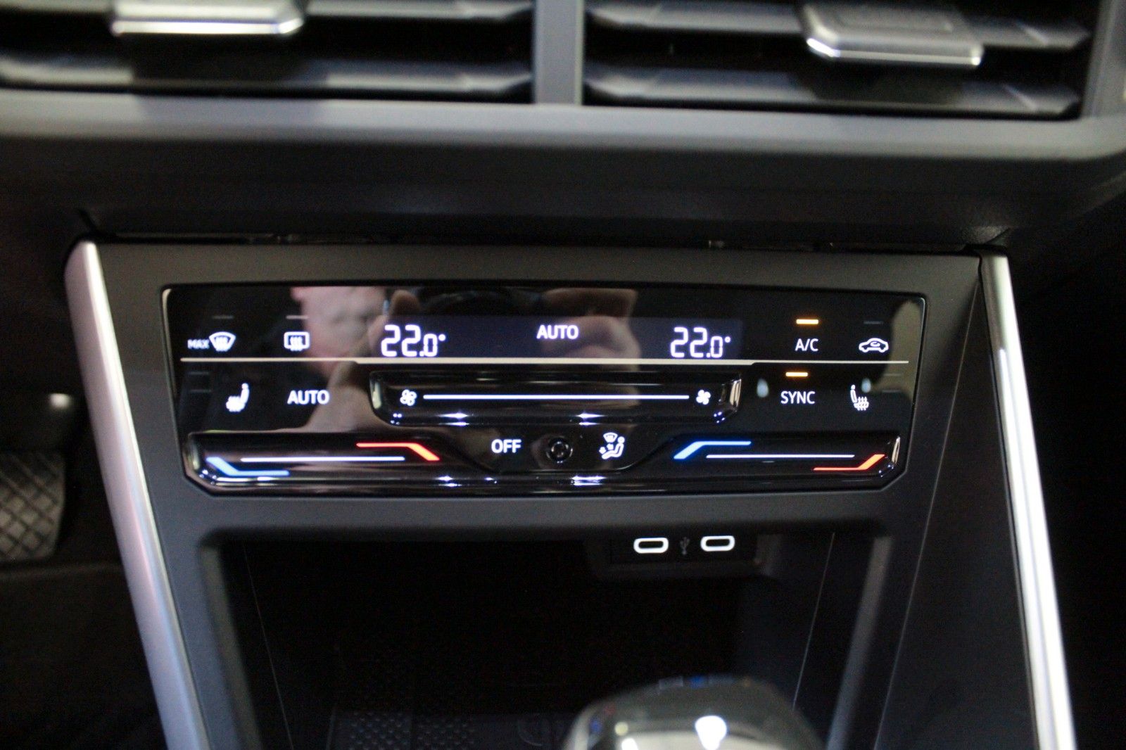 Fahrzeugabbildung Volkswagen Taigo 1.0 TSI, Life *Kamera*Sitzhzg*#15387