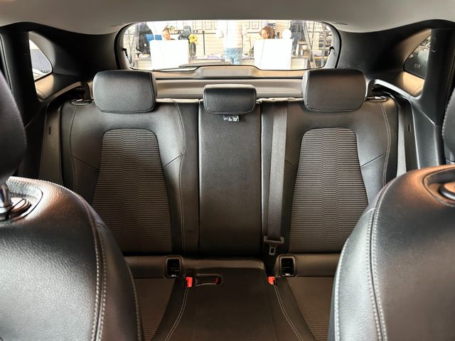 Mercedes-Benz GLA 220 d 4Matic *LED*AHK*Keyless*