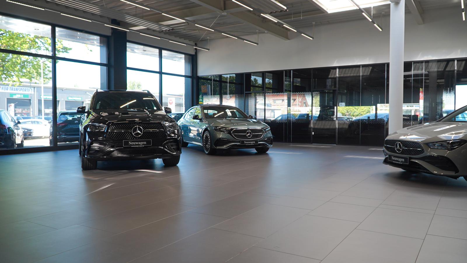 showroom-image-main