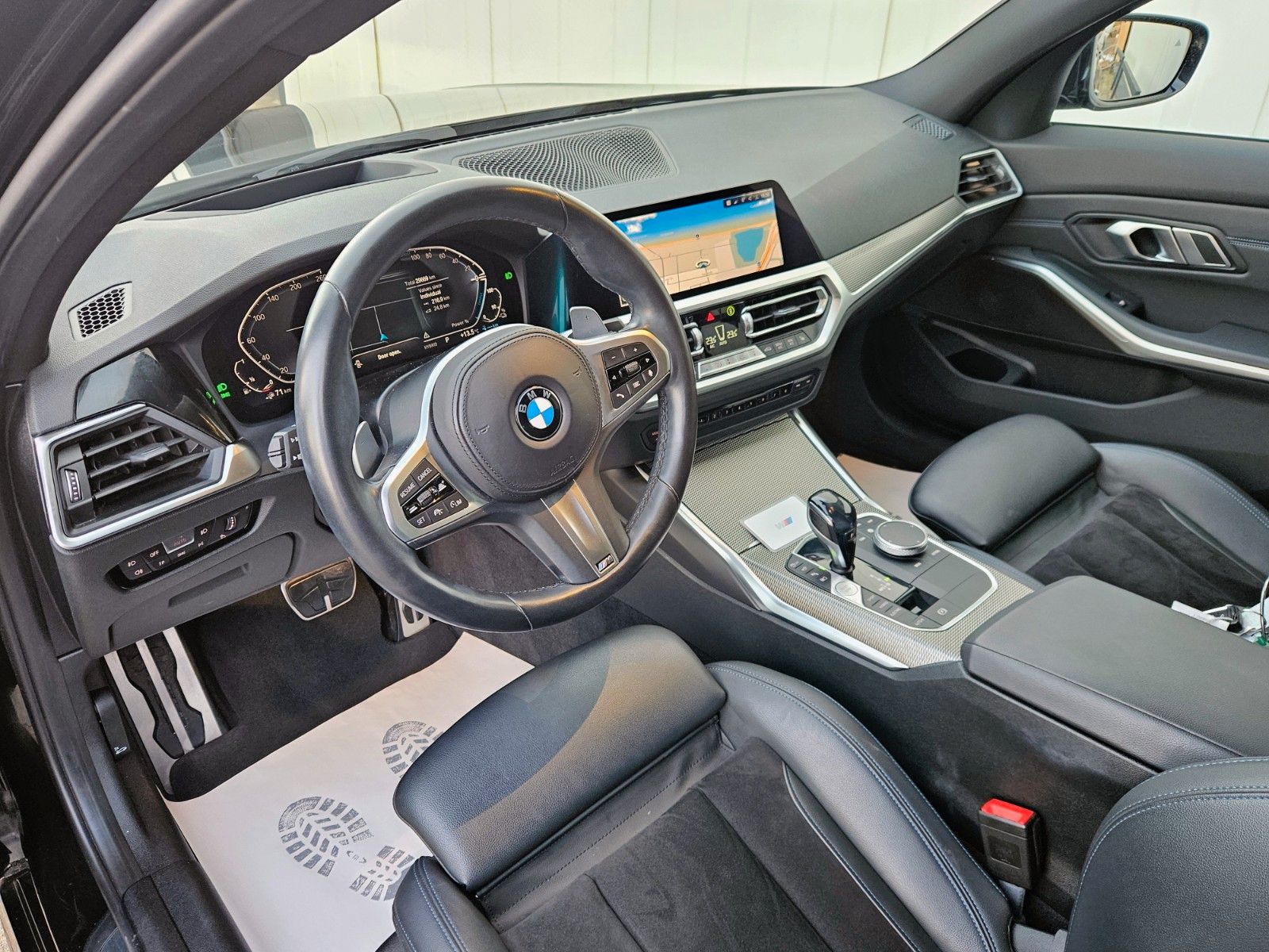 BMW 330e*LCProf*M-SPORT*HUD*ACC*PARKASS+*KEYLESS GO foto 8
