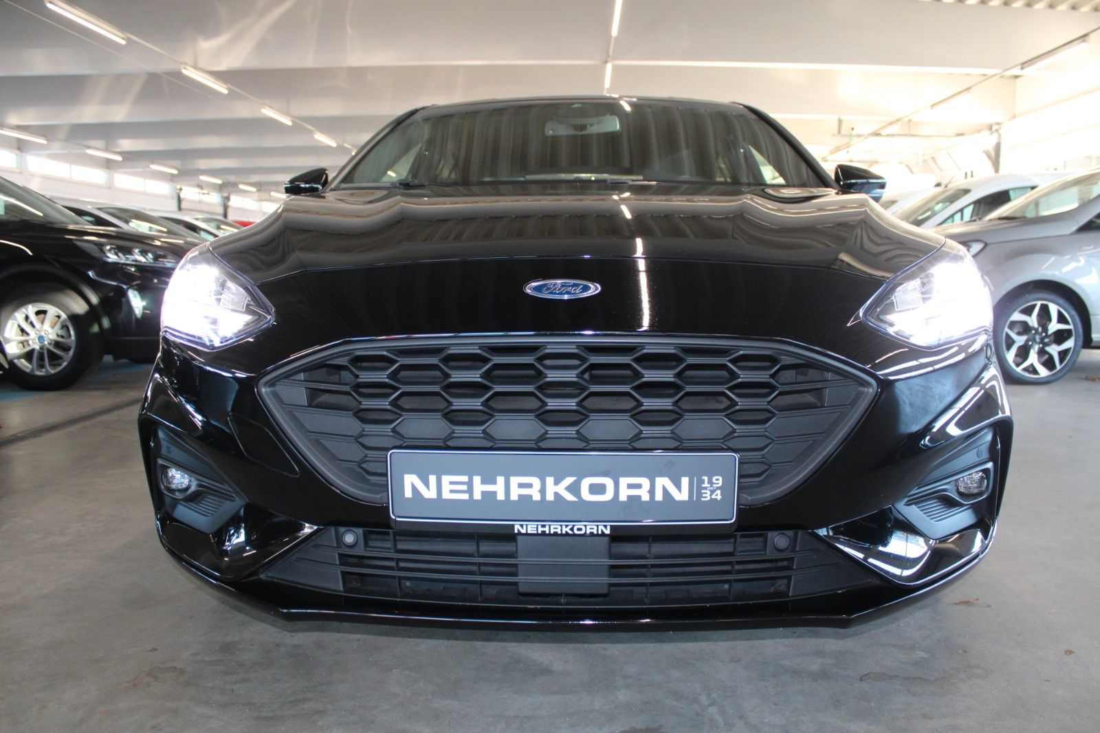 Fahrzeugabbildung Ford Focus 134kW ST-Line LED NAVI CAM WinterPaket