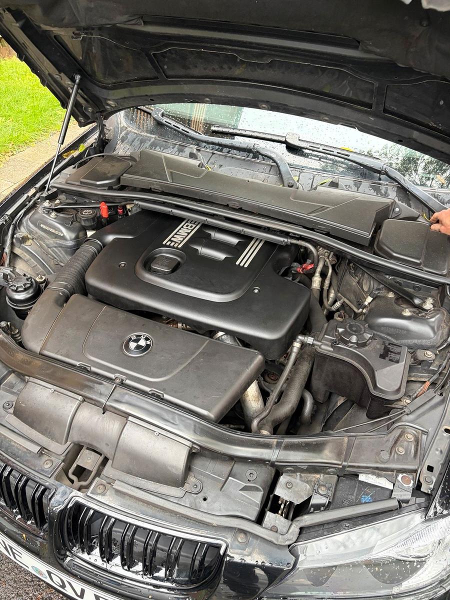BMW 320 2005 — photo 8