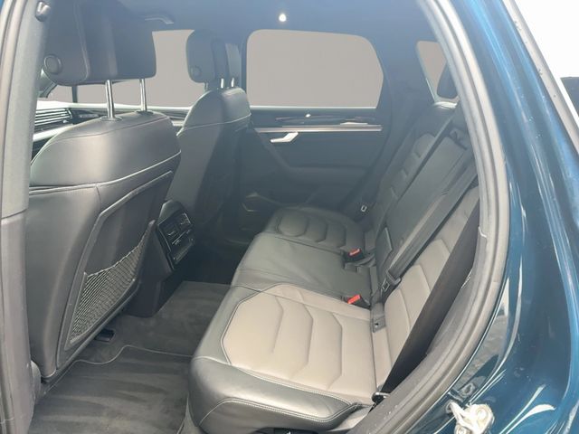 Touareg R-Line 3.0 V6 TDI 4Motion, AHK, Matrix L