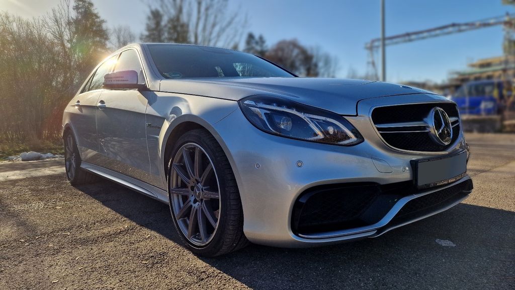 Mercedes-Benz E 63 AMG