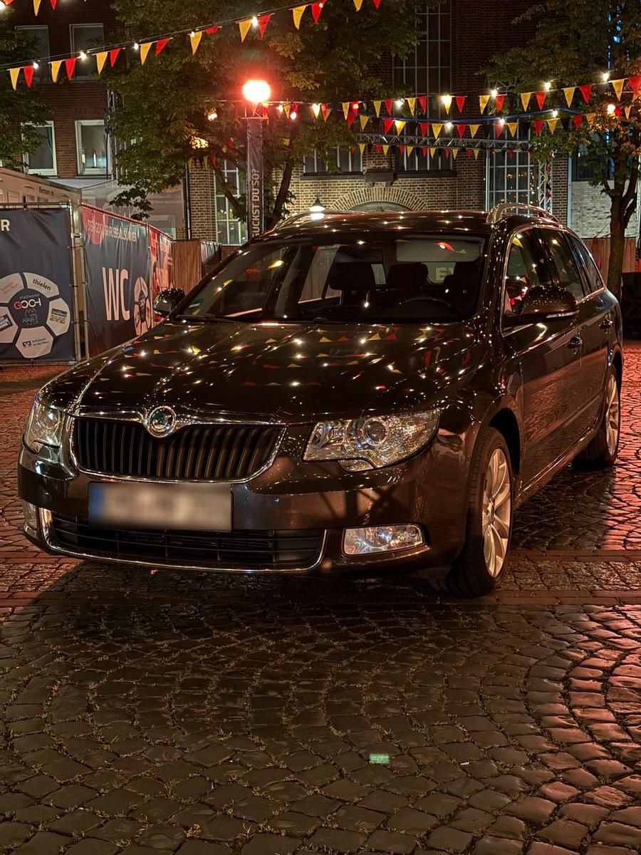 Skoda Superb 2010 — photo 7
