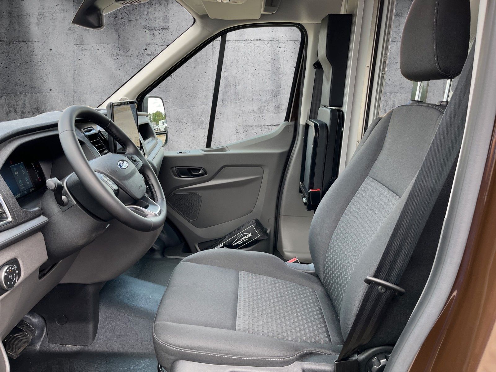 Fahrzeugabbildung Ford Transit Kasten 350 ** UPS **L4 Trend