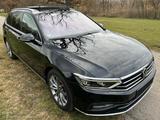 Volkswagen Passat Variant Elegance 4M DSG DCC AHK H&K IQ