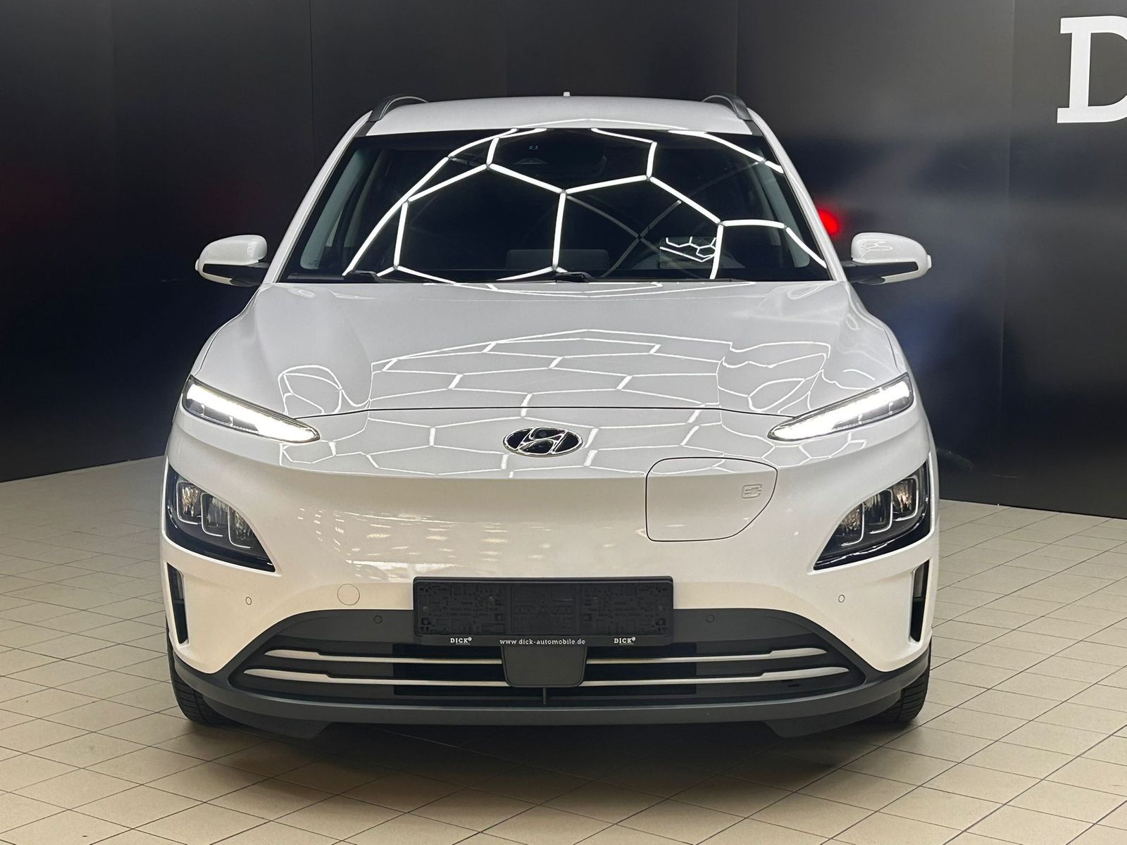 Hyundai Kona Elektro Prime LEDER+NAVI+HEAD+KAMER+KREL+WP imagem 3