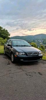 Volvo V40 Diesel Schalter - gebrauchte Volvo V40 aus dem Jahr 2001